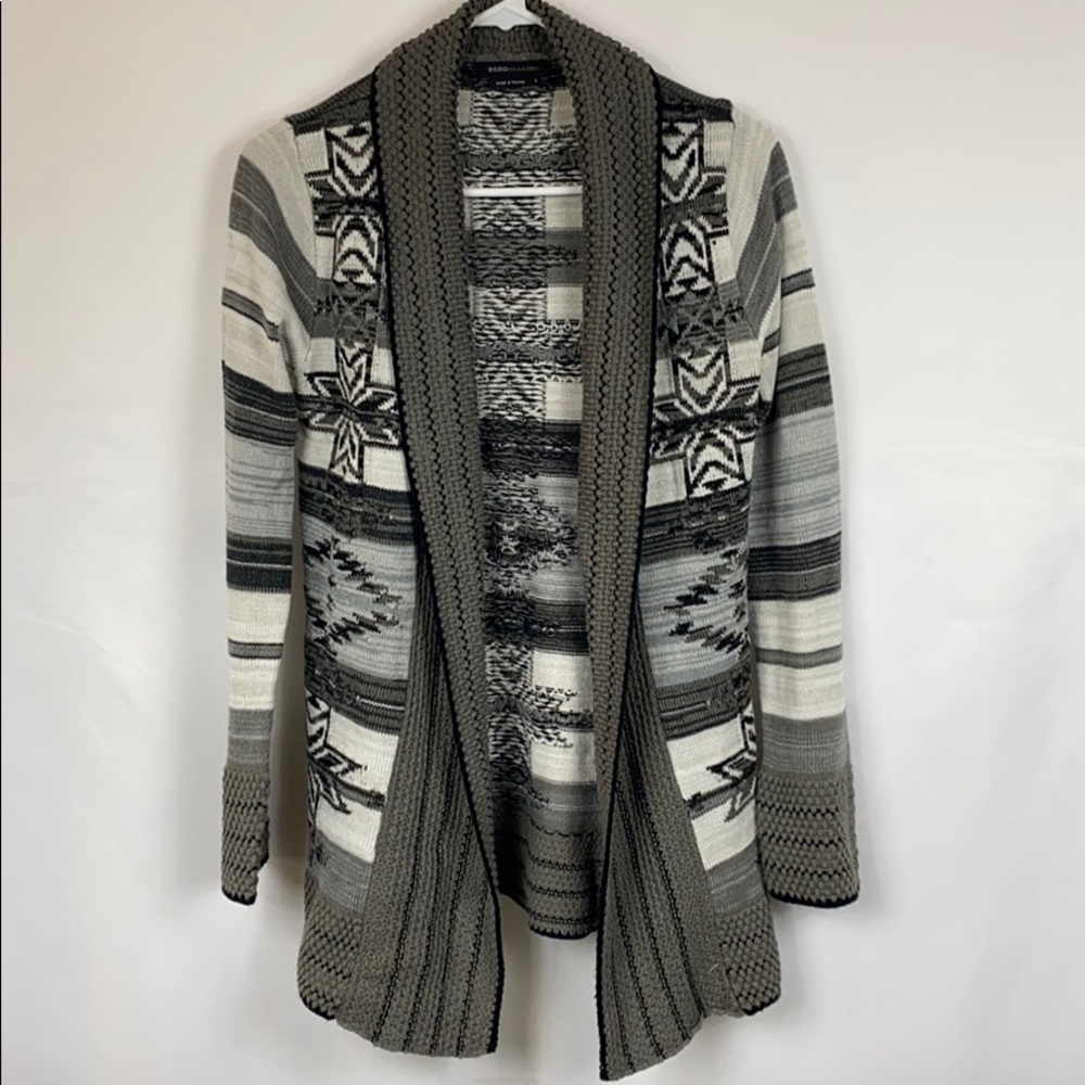 BCBG Maxazria sweater size small
